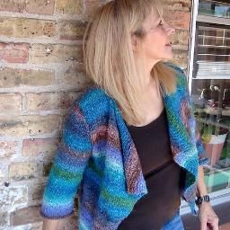 Fully caffeinated knitter & walker, sometimes done simultaneously. 
I also collect yarn.