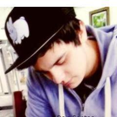@luansantana Eu atravesso o universo,mudo o meu destino por você!
since:11.06.2010 Oficializado:09.10.2010
Somos: Edilaine Moura,Luana Martins