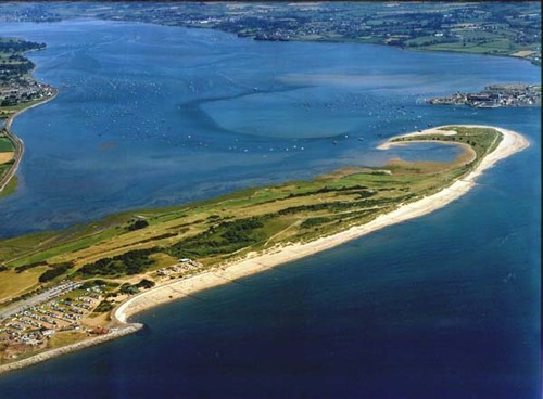 18 holes, true links, great test of golf, open and ready for use of any standards of golf