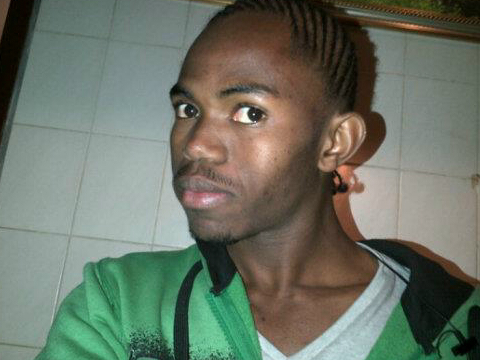 I'm an artist I write poetry n scripts,sing,dance,act n recite poetry.23 of age I'm a male star sign leo,2013 I'll be at de afcon 0pening ceremony