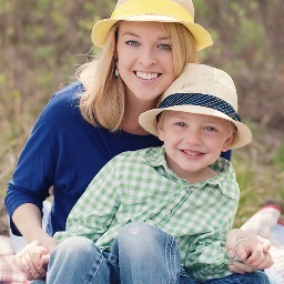 julieua's profile picture. 