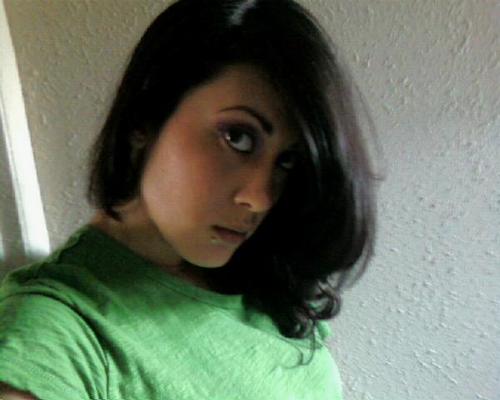 _elisae24's profile picture. 