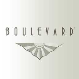 the café Boulevard brings together the elegance and taste of twentieth century Europe with the warmth and bustle of today’s Cairene streets.