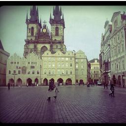 gustopraha's profile picture. 