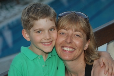 the mother of a gorgeous 7 yo, playing architect during daytime