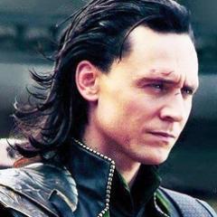 Loki, hijo de Laufey. Hermanastro de @Thunderous_Lord. Bromas y mentiras, mi especialidad. [Single/Bi/+18]