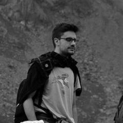 Profilo non ufficiale. Mechanical Engineering applied to the pursuit of happiness. Gioco con Tommaso e Matteo.