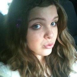 im a soon to be actress i just moved to los angles and am loviing it im originaly a vegas babe and i love to sing i am a strong supporter of swagg and laughing