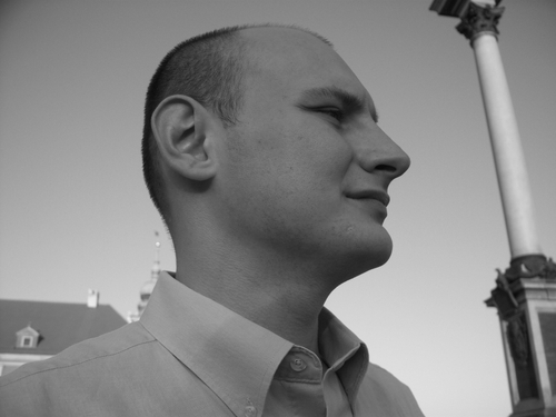 ASG Freak, HI-Tech Junkie, Social Media Enthusiast, Aviation Addict. Online Marketer And Affiliate with Open Mind And Heart, Happy Man Who Enjoy Life :)