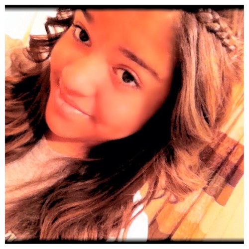 Hia! I'm Rylee King.. I'm a Directioner.!(: Follow me, you wont reget it.!(: