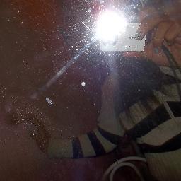 ~ α gαrotiinhα imperfeitα,
αqeelα qeê chorα de dor,
αqeelα qeê ja sofreu poor αmor,
αqeelα qe sαbe se αrrepender ♥