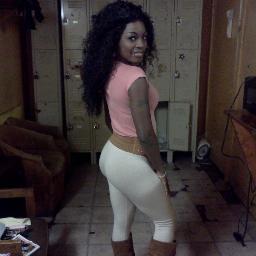 brwnsknvixen's profile picture. #teamtaurus #teamdarkskin #teamproudmommy #nympho #teamsafesex #teamgirlswhokissgirls #teamfollowback im Da life of Da party bring Da party some life muah