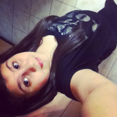 follow me and ill follow you back follow me on instagram my name is prettygirl998 thx :P