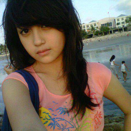 Name is Renza Ayu | born on 24july1993 stay at Jakarta (indonesia).   .͡▹​ (ʃƪ˘˘ﻬ)~♥