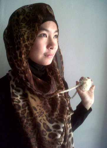 Brighten Your #hijabstyle  with #tipshijab #hijabquote #tutorialhijab , and recommended #hijabproduct #Tengkurepreneur7