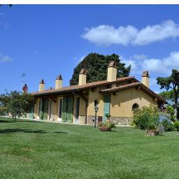 L'agriturismo IL LENTISCO si trova a Bolgheri nella campagna toscana a 3Km dal mare, vicino alla Riviera degli Etruschi.
info@illentisco.it - 334.5411004