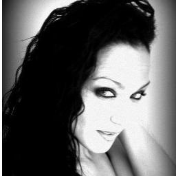 DIRECTORA DE HIGH CLASS PRODUCCIONES MANAGER Y TWITTER OFICIAL THAI MORENO