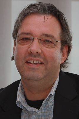 Journalist, consultant, docent (o.a. via online live ontmoetingen) op het gebied van persoonlijke financien. Motto: geld is een middel; geen doel.