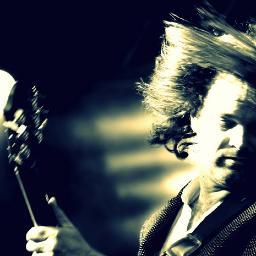 paulcrezee's profile picture. Gitarist bij Dilemma & Blue Labeled