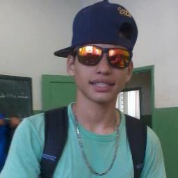 Louco, bobo, amigo, sincero e esperto hehe. Signo de Áries, Curto Filmes, Idolatro Cristiano Ronaldo 7.  e Lógico Linkin Park, ConeCrewDiretoria.