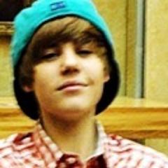 BEST DAY 1.may.2010 JUSTIN FOLLOWED ME. our dreams are not impossible