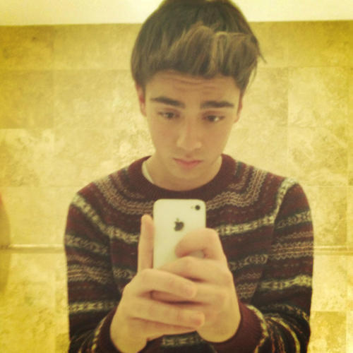 Hi!This is the romanian fanpage for the amazing @JosephDevries !!!Follow us if you are a #Devrian !You will not regret it:) xo