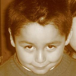 me gusta jugar minecraft soi soltero soi un niño de 10 años :v