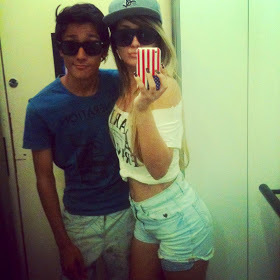 Algumas garotas não dançam no ritmo da música,ela não irá longe, mas ela não olhará para trás.Ela parece boa, mas o namorado dela diz que ela é uma ..(LadyGaga)