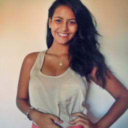 Gosto de comer pra caralho e amo minha familia! ;D