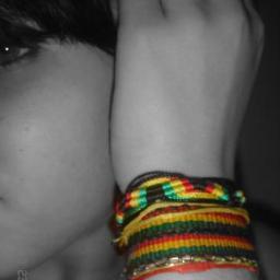 ♥ Eu deixo você fingir que me ama, me dê momentos de felicidade, mesmo que depois a alegria se transforme em saudade.! ♥