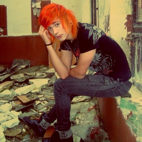 19, bicurious.
Jeremy is mine. Forever. 12-25-12.