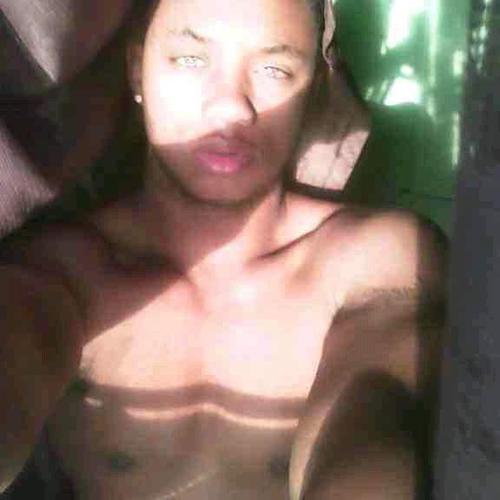 You Niggas Lettin Hoes Gettin The Wife Titile yall dumb Ass..Dont Be Fool U Hear All Them Rumors That Shit True Let A Bitch Be A Bitch You A Lame Ima Boss.