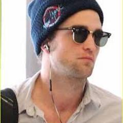 RobertRobertpat's profile picture. 