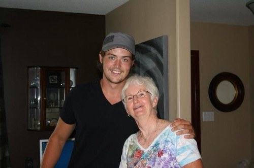 cartercoben's profile picture. Dont sweat the small stuff.