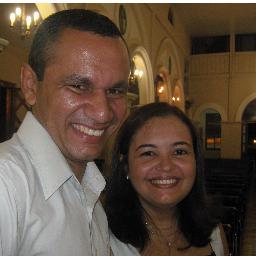 Sou a mulher mais feliz do mundo! Tenho a melhor família do mundo! Amo a Deus e a Nossa Senhora!