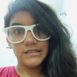 sou loca,divertida,meio fora da casinha e bem diferente do que vc imagina.