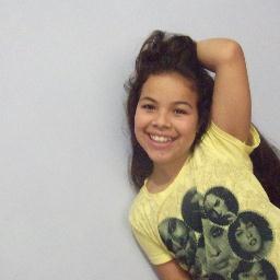 12 anos louca irritante chata metida muiiiiiitoooooo inteligente!!!!!!!!!!!!!!!!!!!!!!!!!!! não gosta de mim construa um foguete e va pra lua!!!