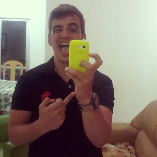 Movido a desafios... Filho de Deus
Wpp: 99872425 Instagram: PedroLacava_