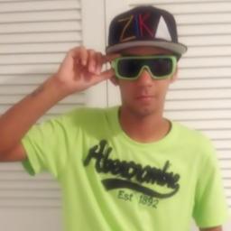 Em quanto tu beija eu já fiz o serviço completo.
