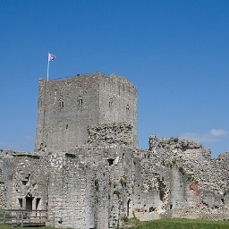 Bahaaaaa!  Behold Portchester Castle!  Lazaaaa!