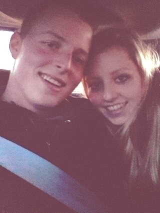 _sharrrx's profile picture. 