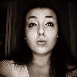 17 ;* Determined to make it in life ! ;3 One Bestfriend @MeshiaMay , One love oronde ;* .The rest of you are irrelivent . ✌