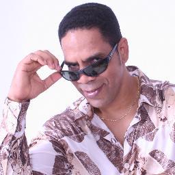 Cantante, músico y abogado. Nació en San Juan de la Maguana, República Dominicana. Reside en Santo Domingo, D.N. Nombre de pila: Freddy G Moreta.