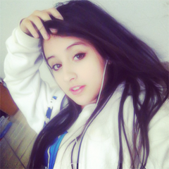 Live like there's no tomorrow, cause all we have is here right now... Oi sou Mariana, sou selenator/Dreamer e directioner com muito orgulho!