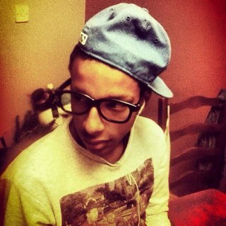 Hard times reveal true friends! -2Pac