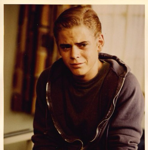 I'm Ponyboy Curtis, the younger brother of Sodapop and Darry. I love reading, and watching sunsets. #RP #TheOutsiders
