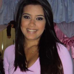 Graduanda em Farmácia pela UFPB, 19 anos, Paraibana, Sousense, Escopiana, Vascaína ;D