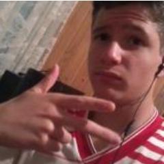 puto, gordo, idiota, retardado, feliz e a pessoa mais especial pra mim, meu amigo (:  p. @pqp_anaaaa
