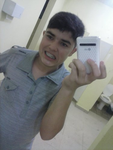 sou bem legal com quem é bem legal com migo sou bem chato com é bem chato com migo sou desse mesmo jeito que as pessoas sao eu tbm sou com elas