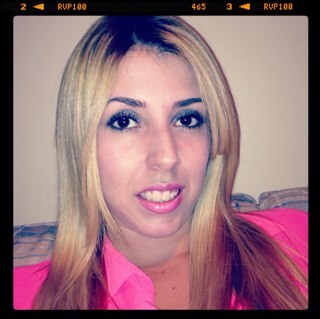 Sou filha, irmã, neta, sobrinha, prima, afilhada, madrinha, melhor amiga, libriana, corinthiana e estudante de Direito